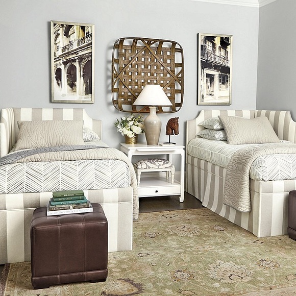 Large Tobacco Basket - Picture 3 of 5